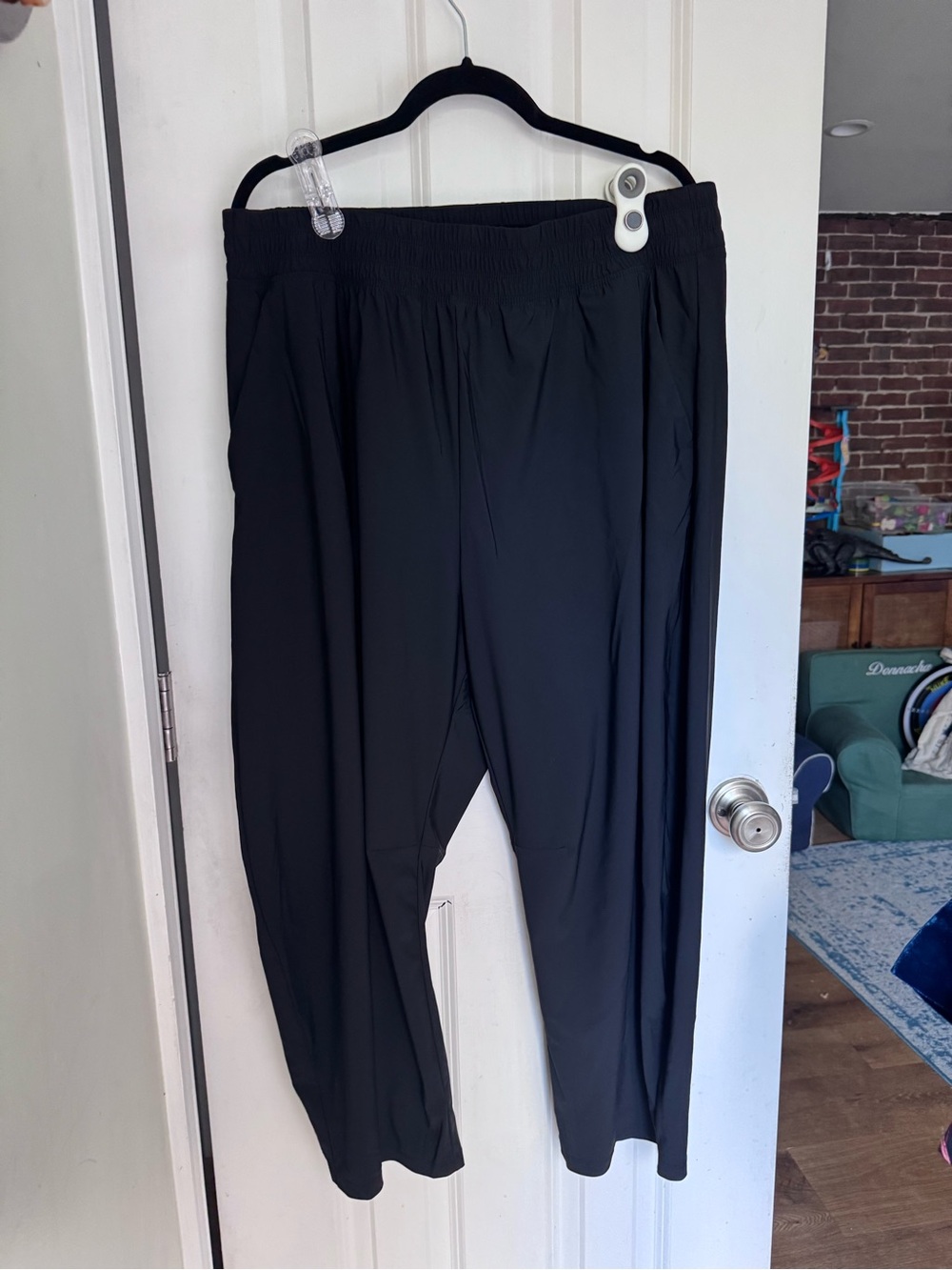 Viral Old Navy Sleektech Barrel Pants